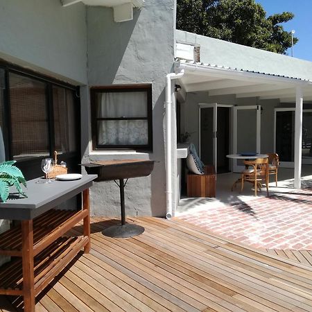 Livesey Lodge Guest House Hermanus Exteriér fotografie